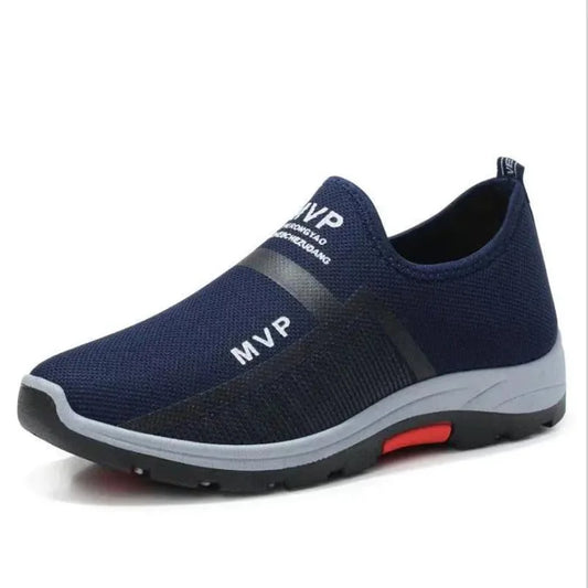 Slip on Mesh Panlalaking Sapatos Magaan na Sneakers Lalaki Fashion Casual Walking Shoes Breathable Slip on Mens Loafers Zapatillas Hombre