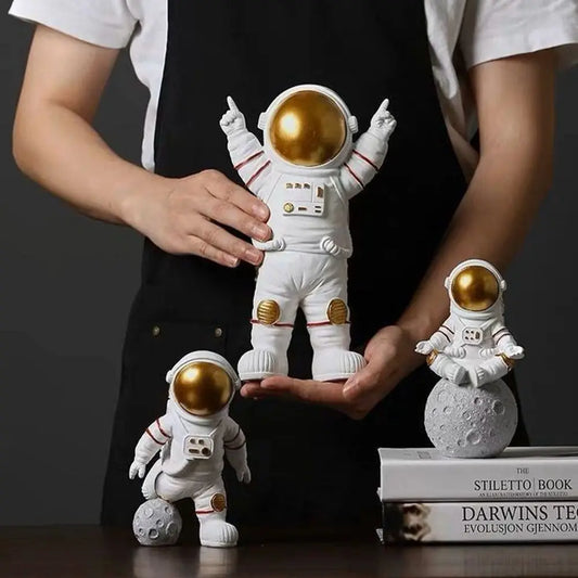 New Astronaut Figurines Christmas Resin Spaceman Moon Sculpture Decorative Cosmonaut Statues Miniatures Gift for Home Decor