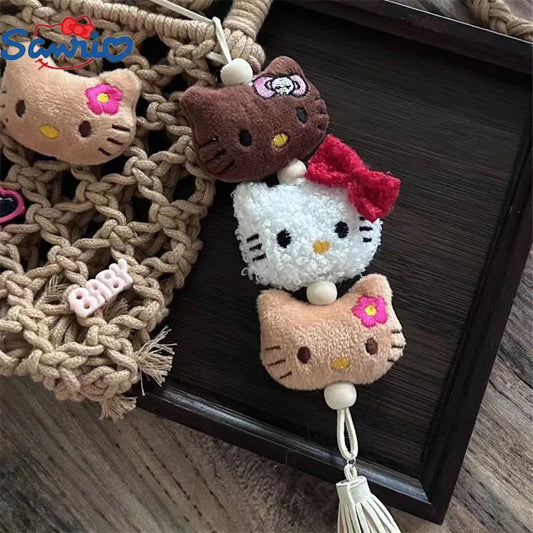 سلسلة مفاتيح من القطيفة على شكل هلو كيتي من Sanrio، سلسلة مفاتيح لطيفة على شكل حقيبة نسائية، سلسلة مفاتيح للسيارة، هدايا عيد ميلاد للفتيات