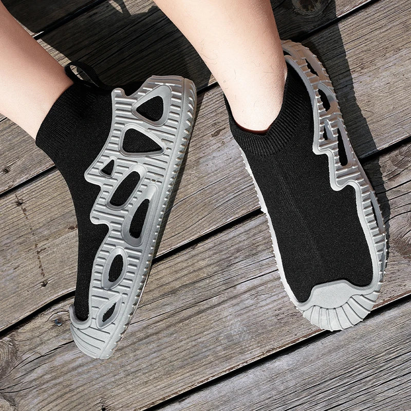 YISHEN Casual Shoes Men Socks Shoes Boots Women Trendy Youth Sports Shoes Fashion Design Spring Autumn Couple Zapatos De Hombre